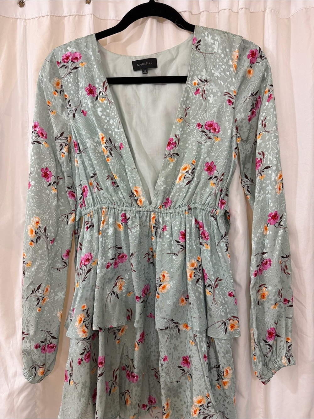 MAJORELLE Sage Green Floral V-Neck Long Sleeve mini Dress
